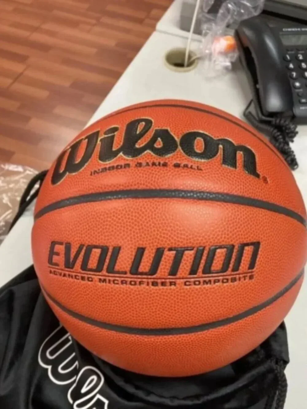 Wilson Evolution Official Game Ball Size 7 / 29.5’ Basketball